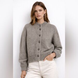 Zara Cozy Green Women's Sweater